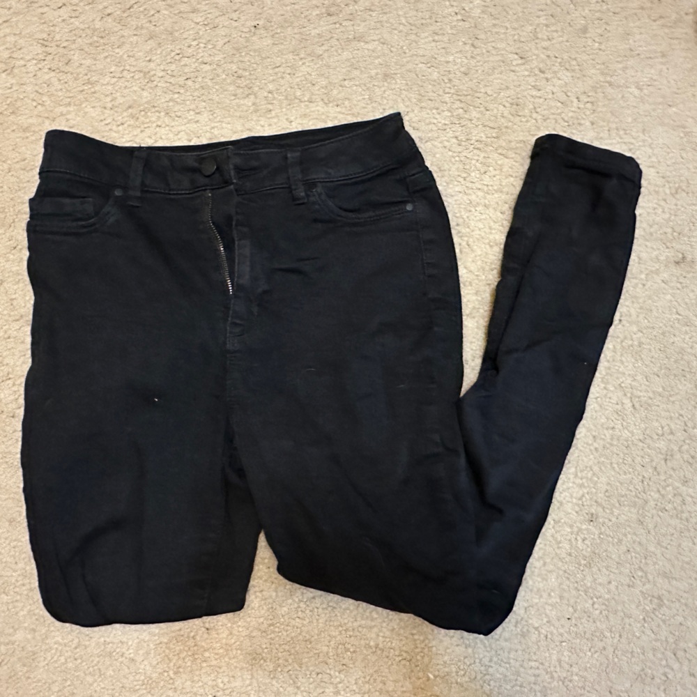 Black Skinny Jeans